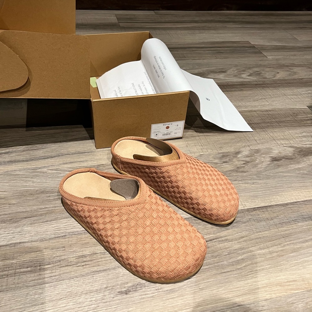 Rothy’s “The Casual Clog” Clay - BRAND NEW